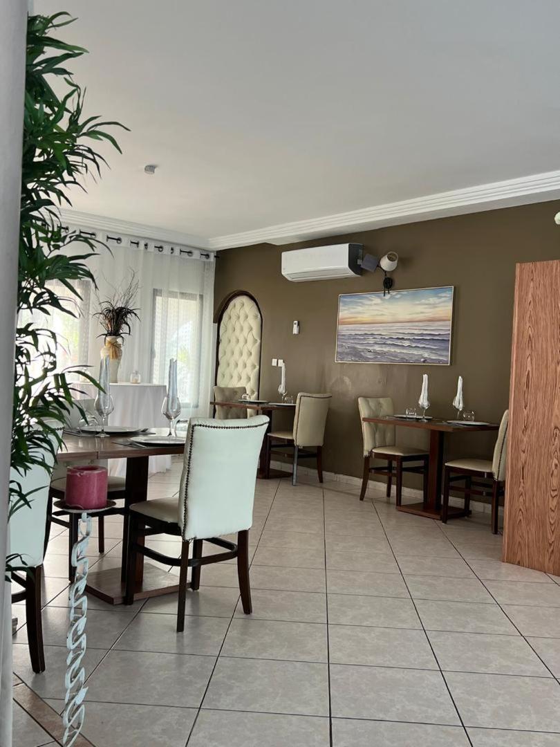 Residence Hoteliere Oceane Libreville Ngoại thất bức ảnh
